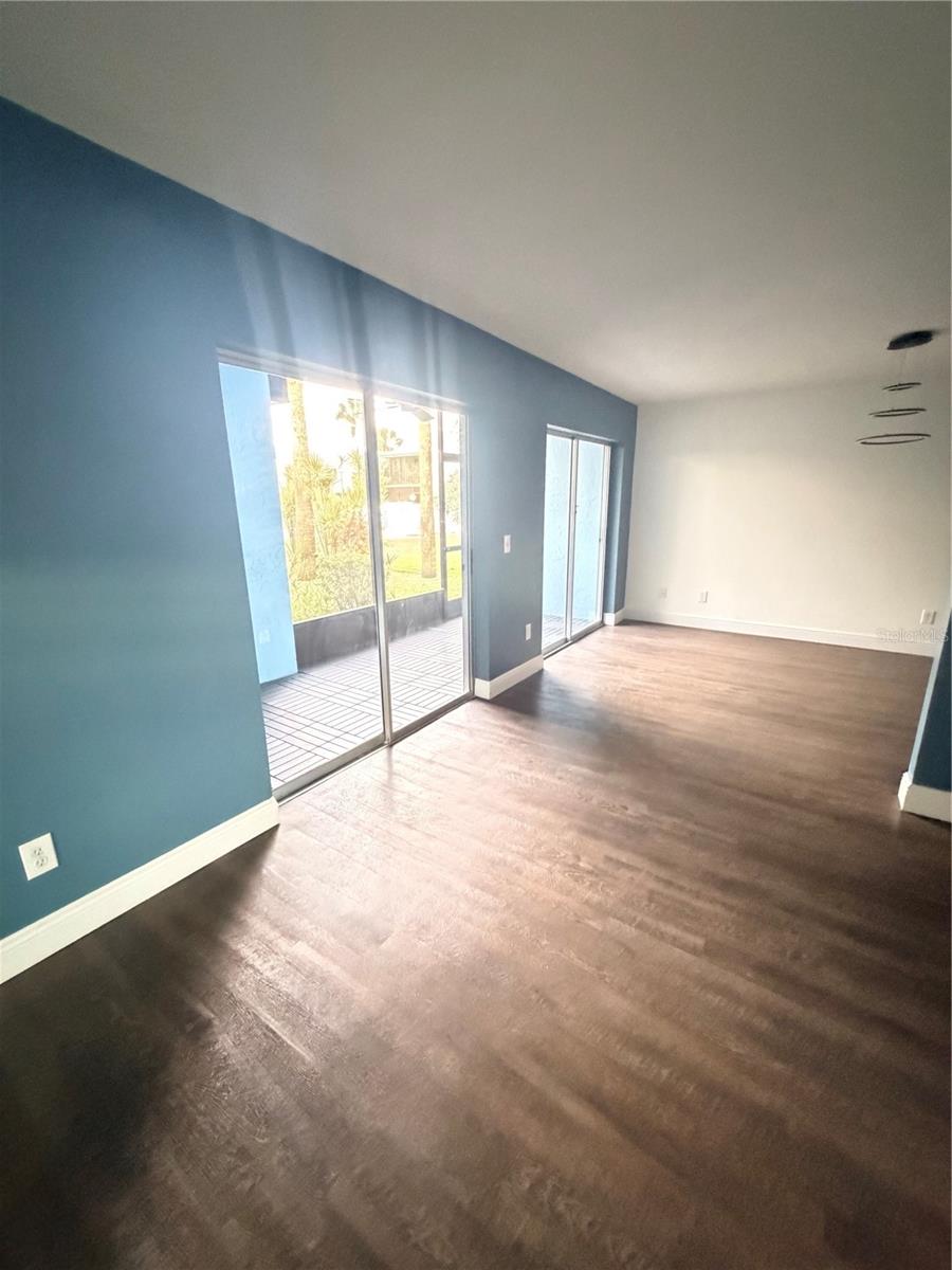 Image 10 of 59 For 5920 7th Avenue W