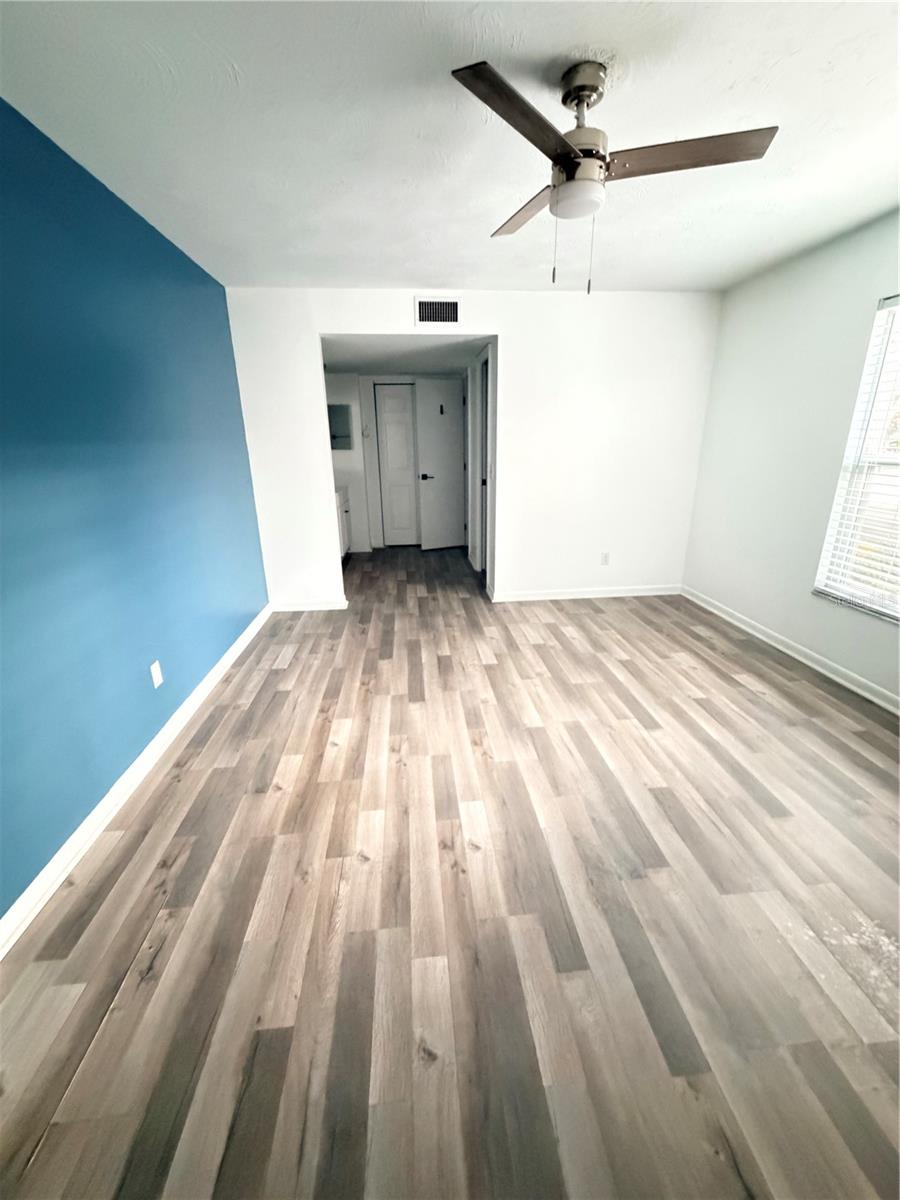 Image 12 of 59 For 5920 7th Avenue W