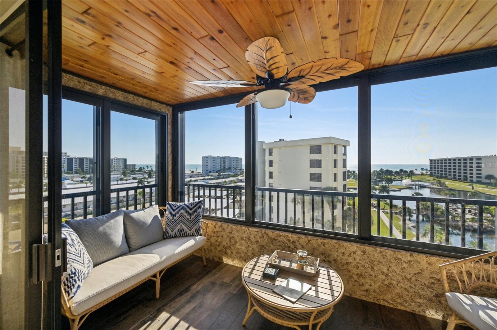 Listing photo id 25 for 5770 Midnight Pass Road C601