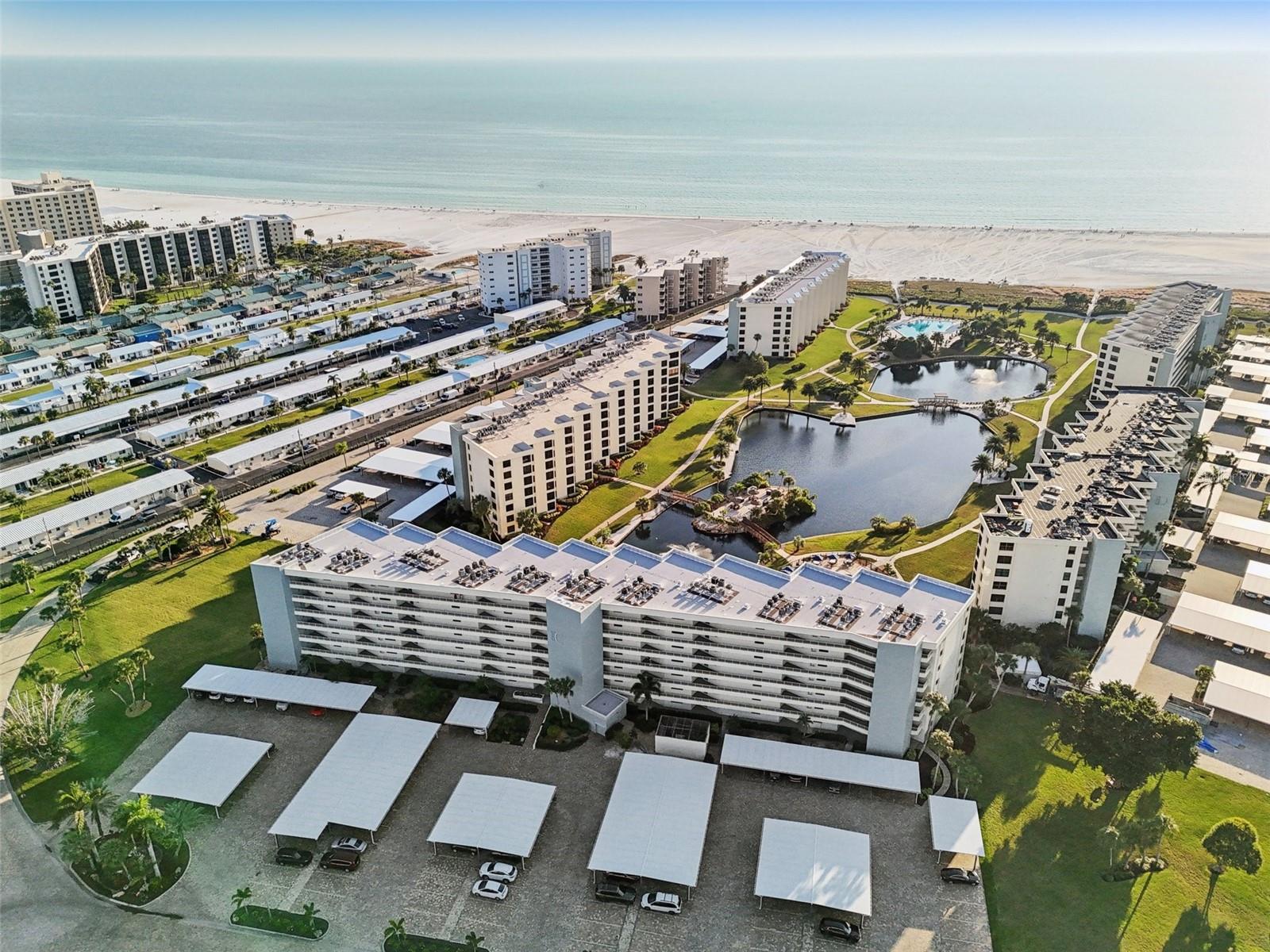 Listing photo id 32 for 5770 Midnight Pass Road C601