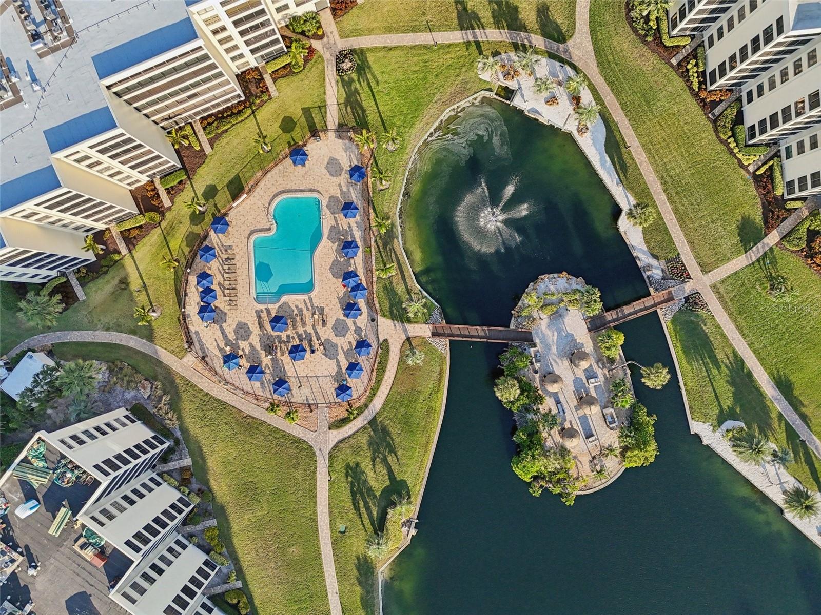 Listing photo id 35 for 5770 Midnight Pass Road C601