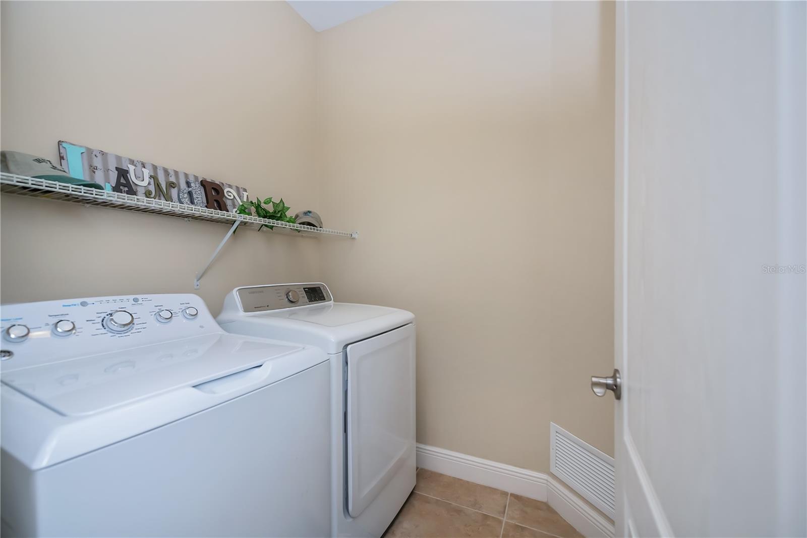 Image 51 of 62 For 1387 Backspin Drive