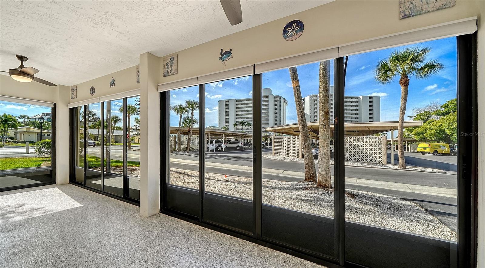 Image 14 of 65 For 101 Whispering Sands Drive 107