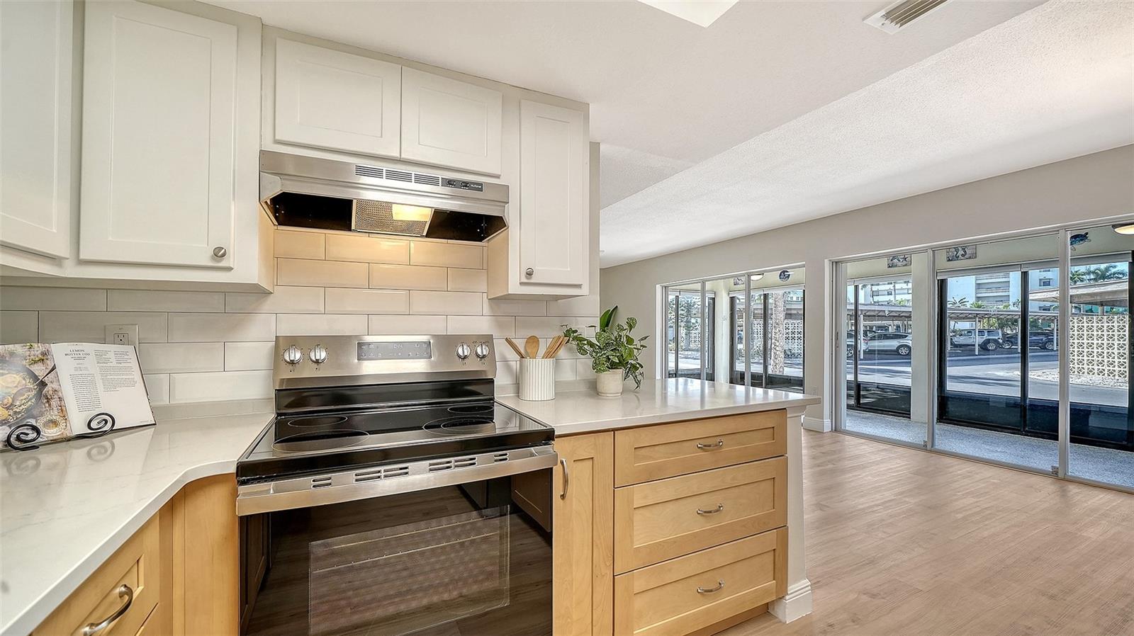 Image 24 of 65 For 101 Whispering Sands Drive 107