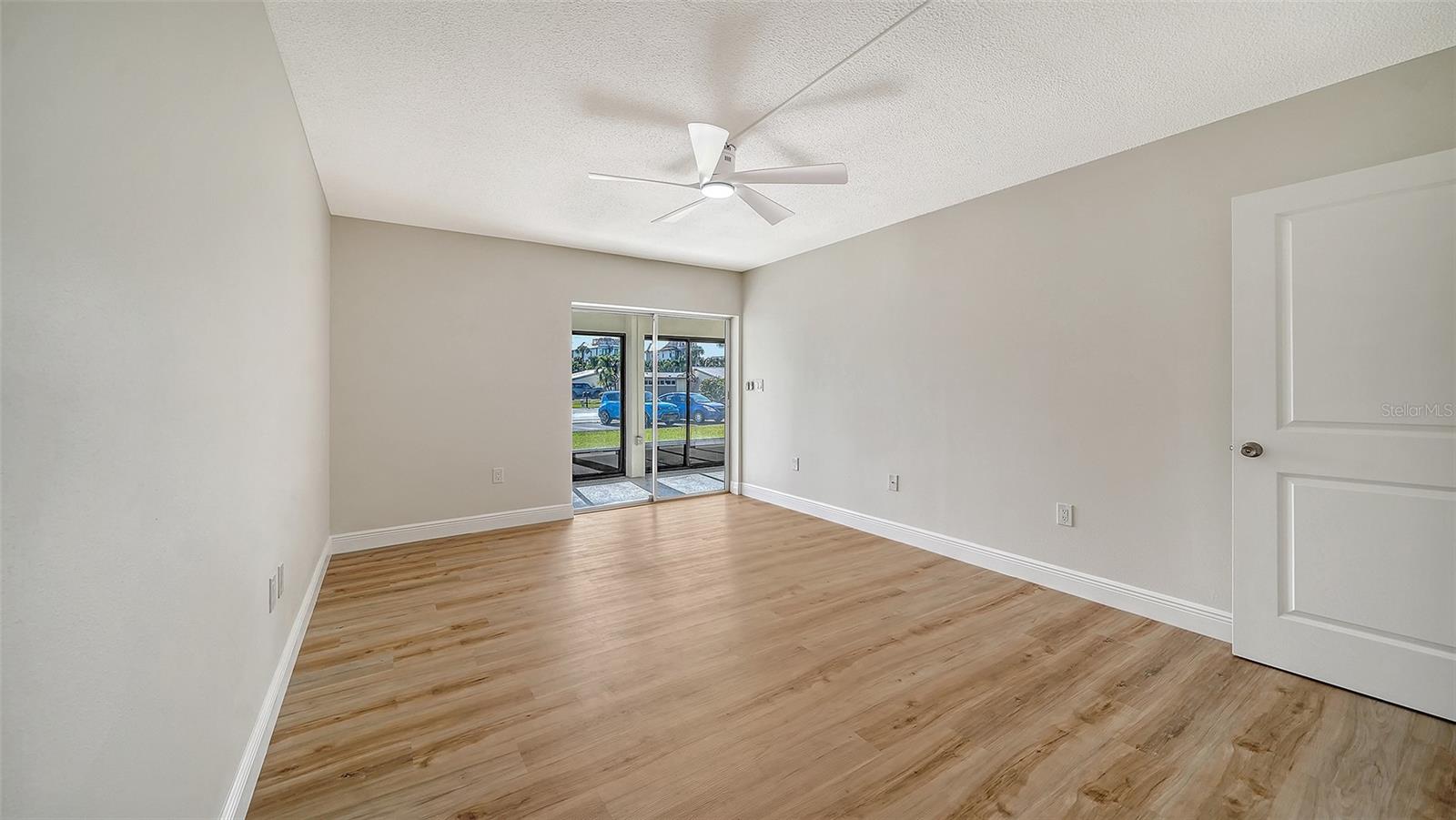 Image 26 of 65 For 101 Whispering Sands Drive 107