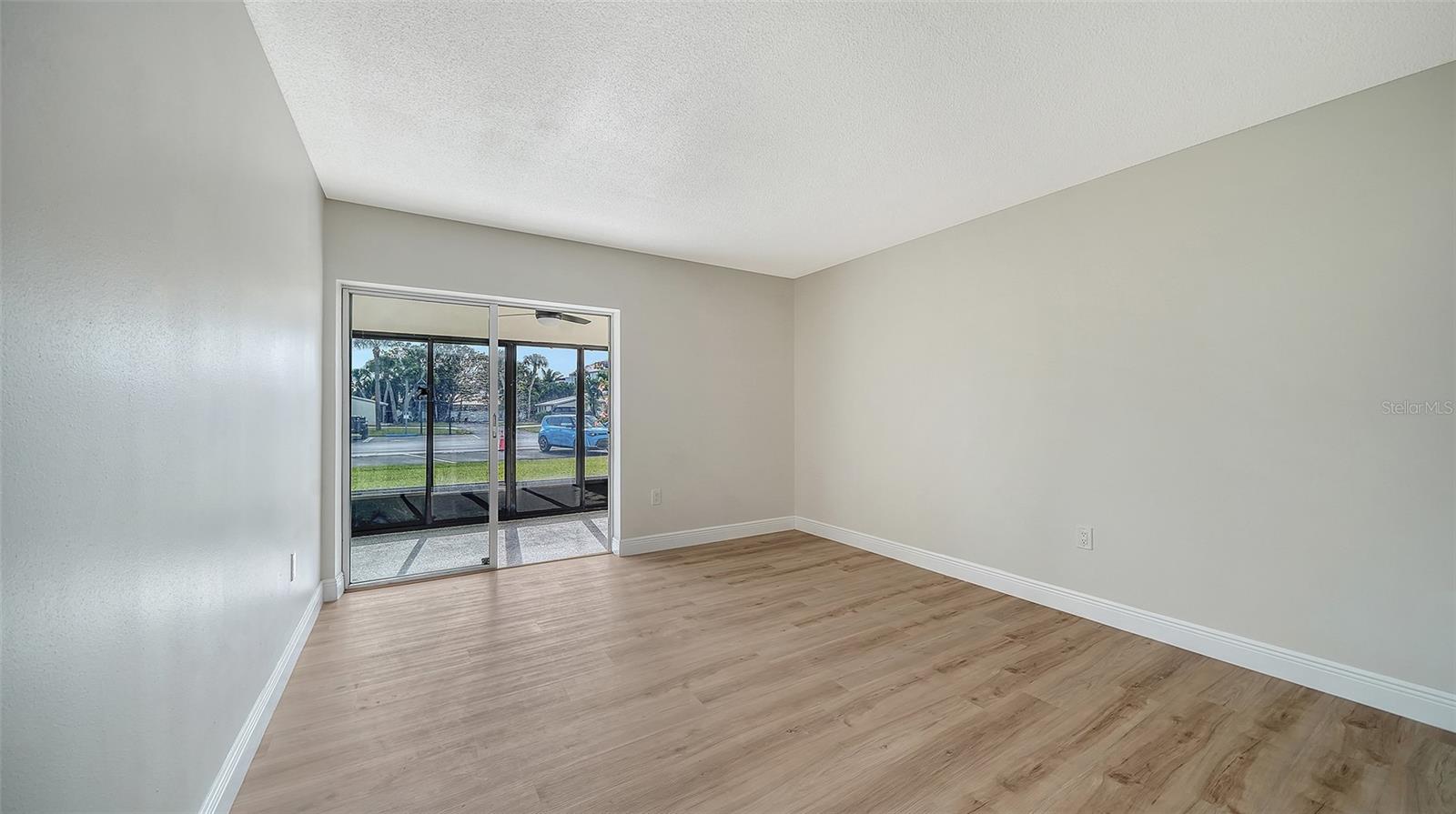 Image 31 of 65 For 101 Whispering Sands Drive 107