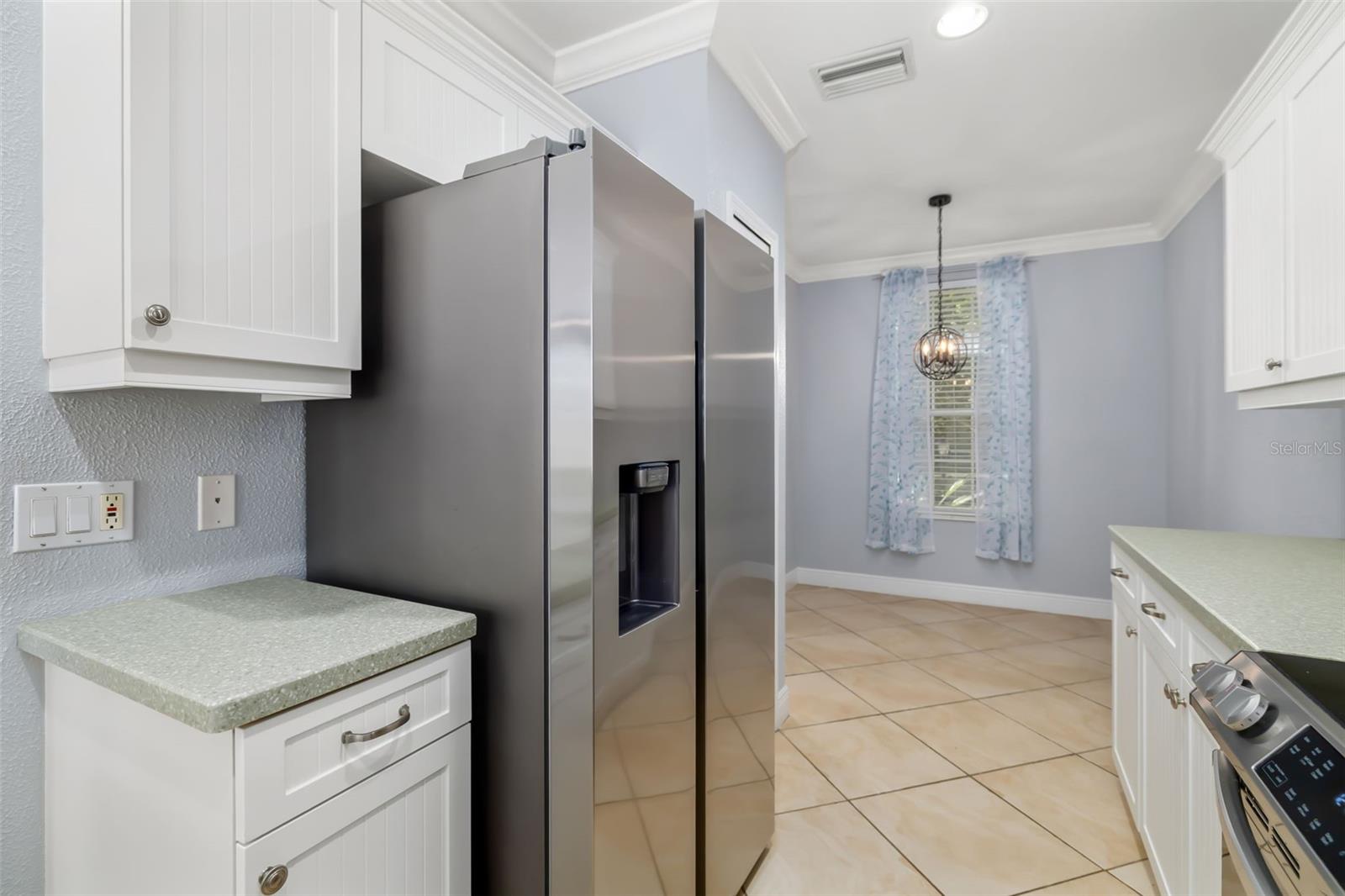 Image 11 of 76 For 5615 Southernmost Lane