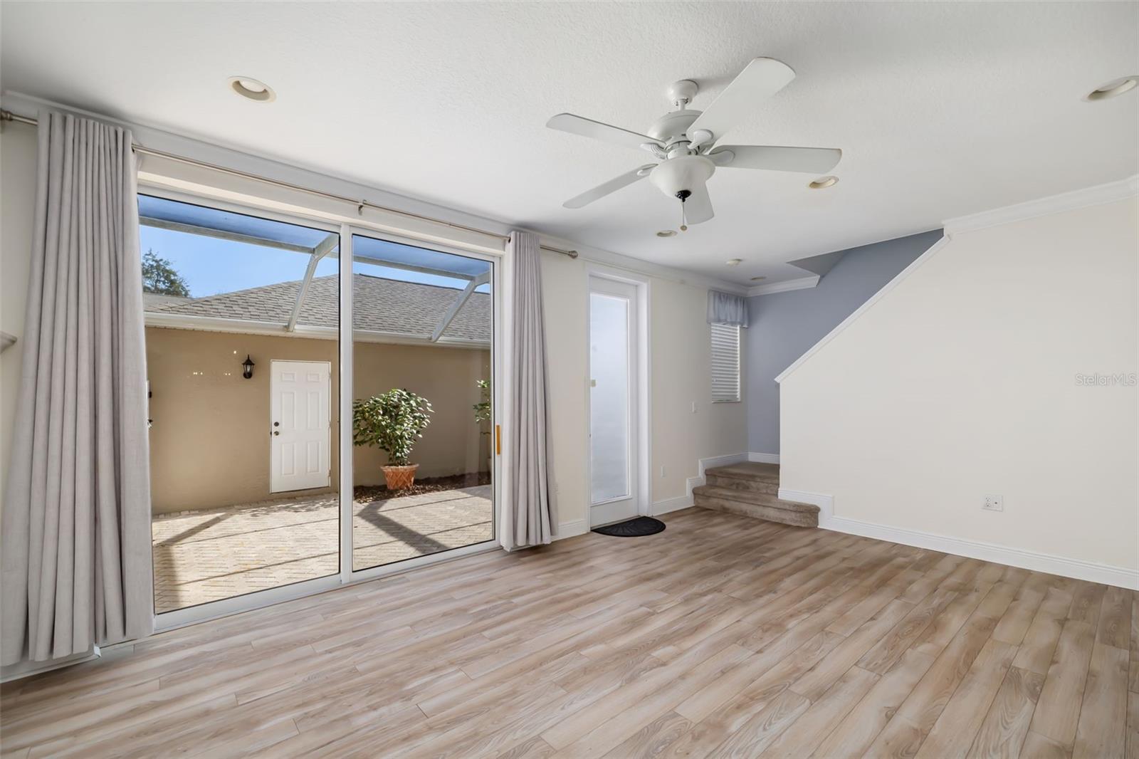 Image 18 of 76 For 5615 Southernmost Lane