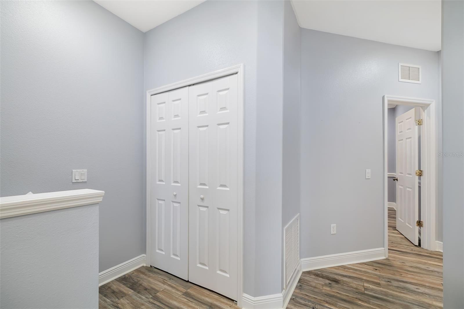 Image 31 of 76 For 5615 Southernmost Lane