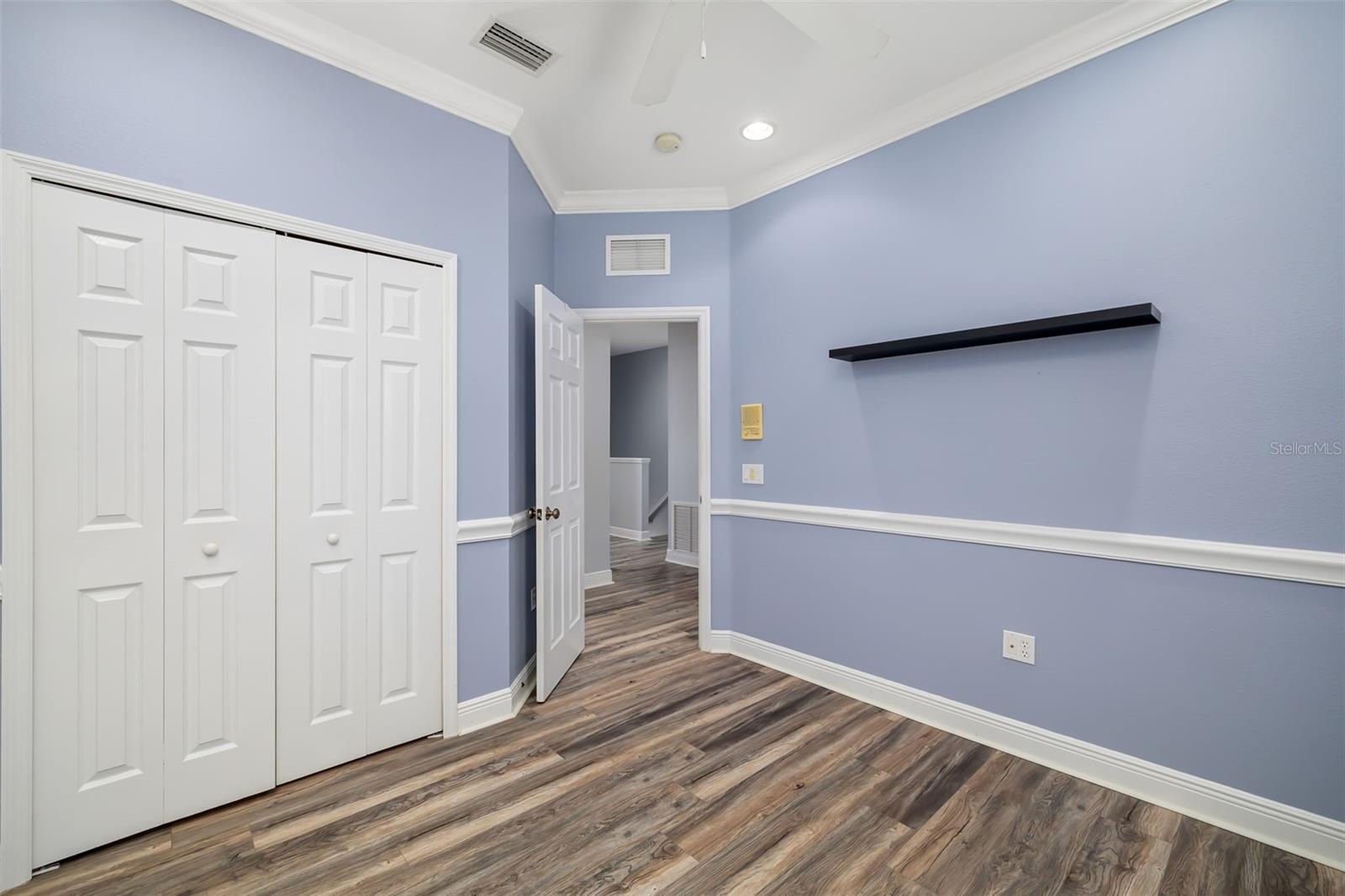 Image 37 of 76 For 5615 Southernmost Lane