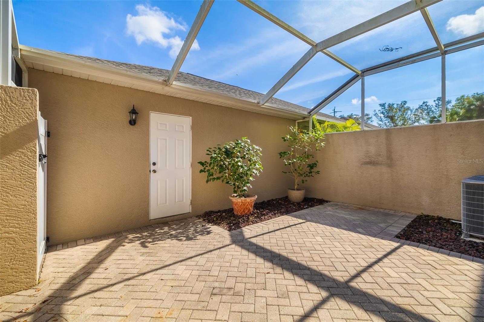 Image 38 of 76 For 5615 Southernmost Lane