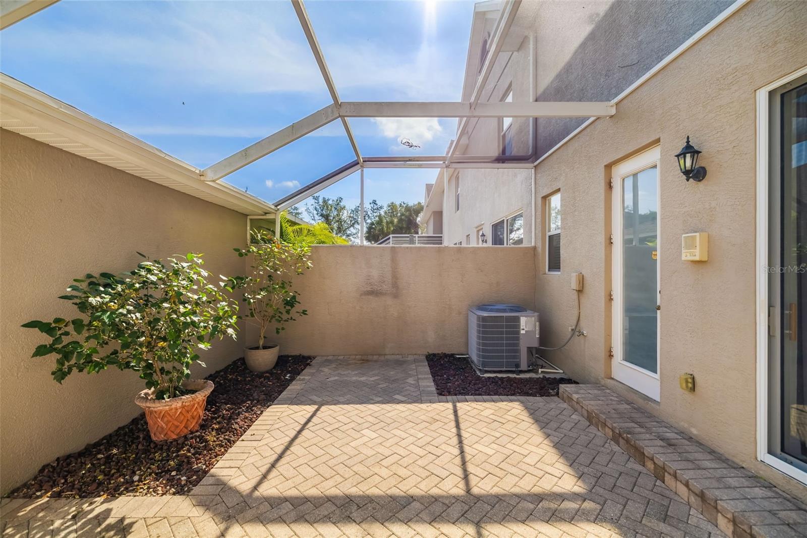 Image 39 of 76 For 5615 Southernmost Lane