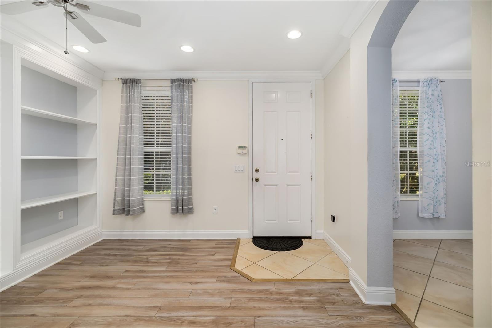 Image 4 of 76 For 5615 Southernmost Lane