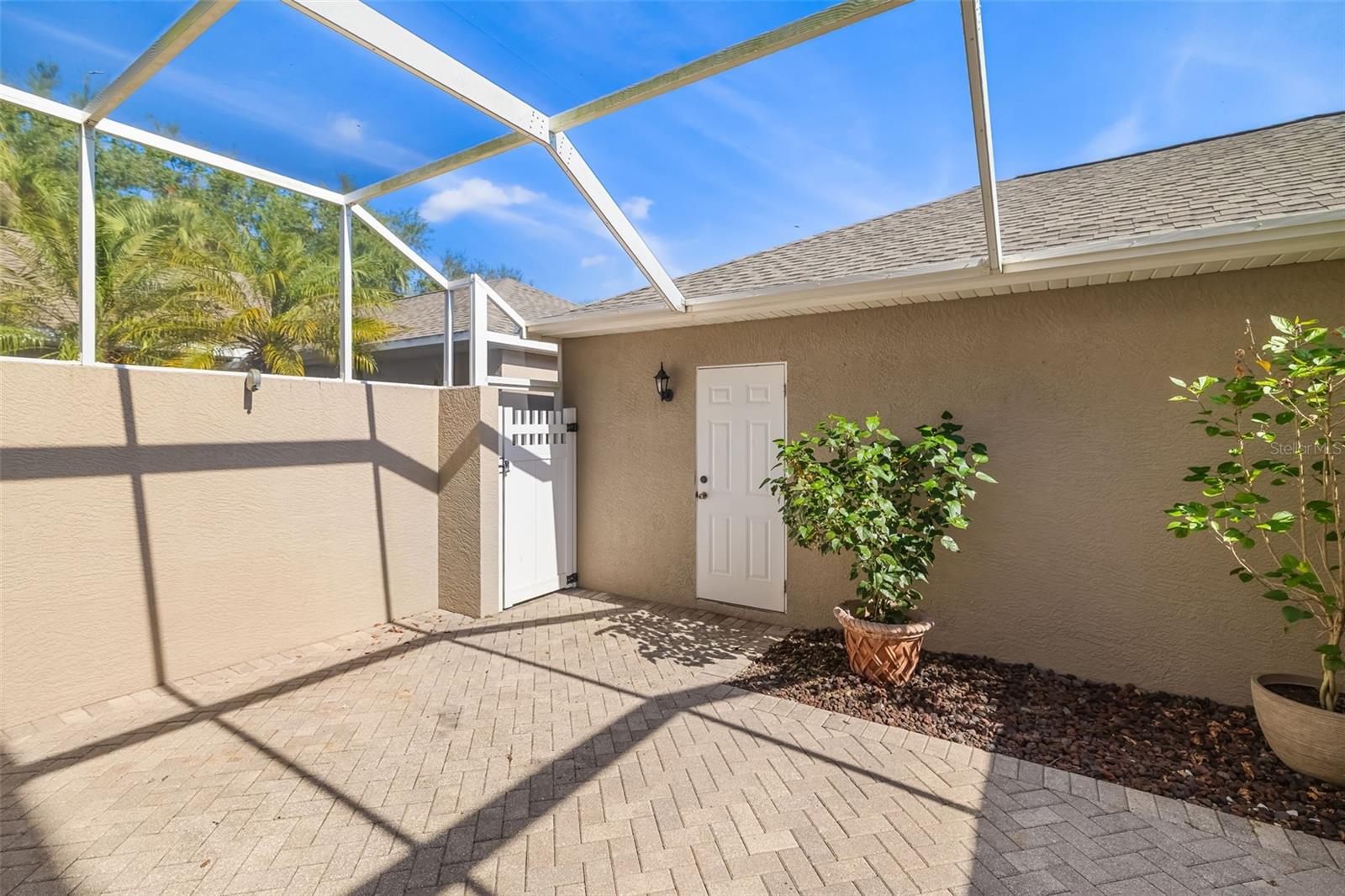 Image 41 of 76 For 5615 Southernmost Lane