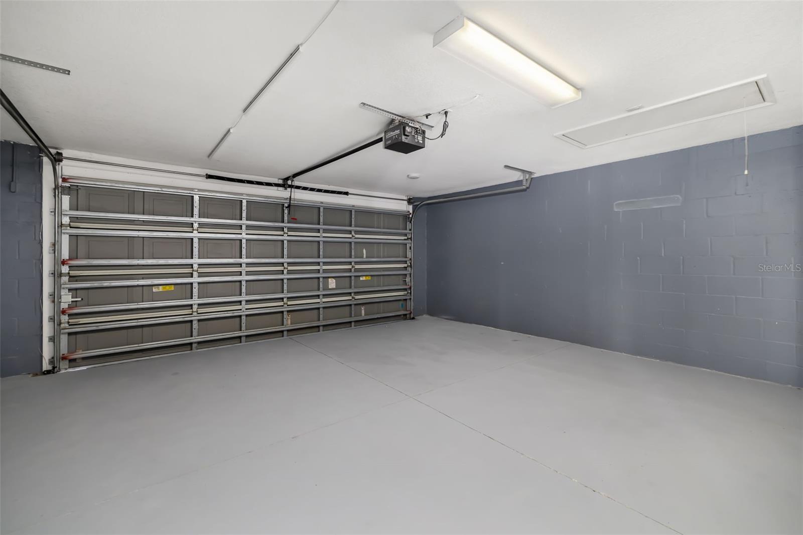 Image 42 of 76 For 5615 Southernmost Lane