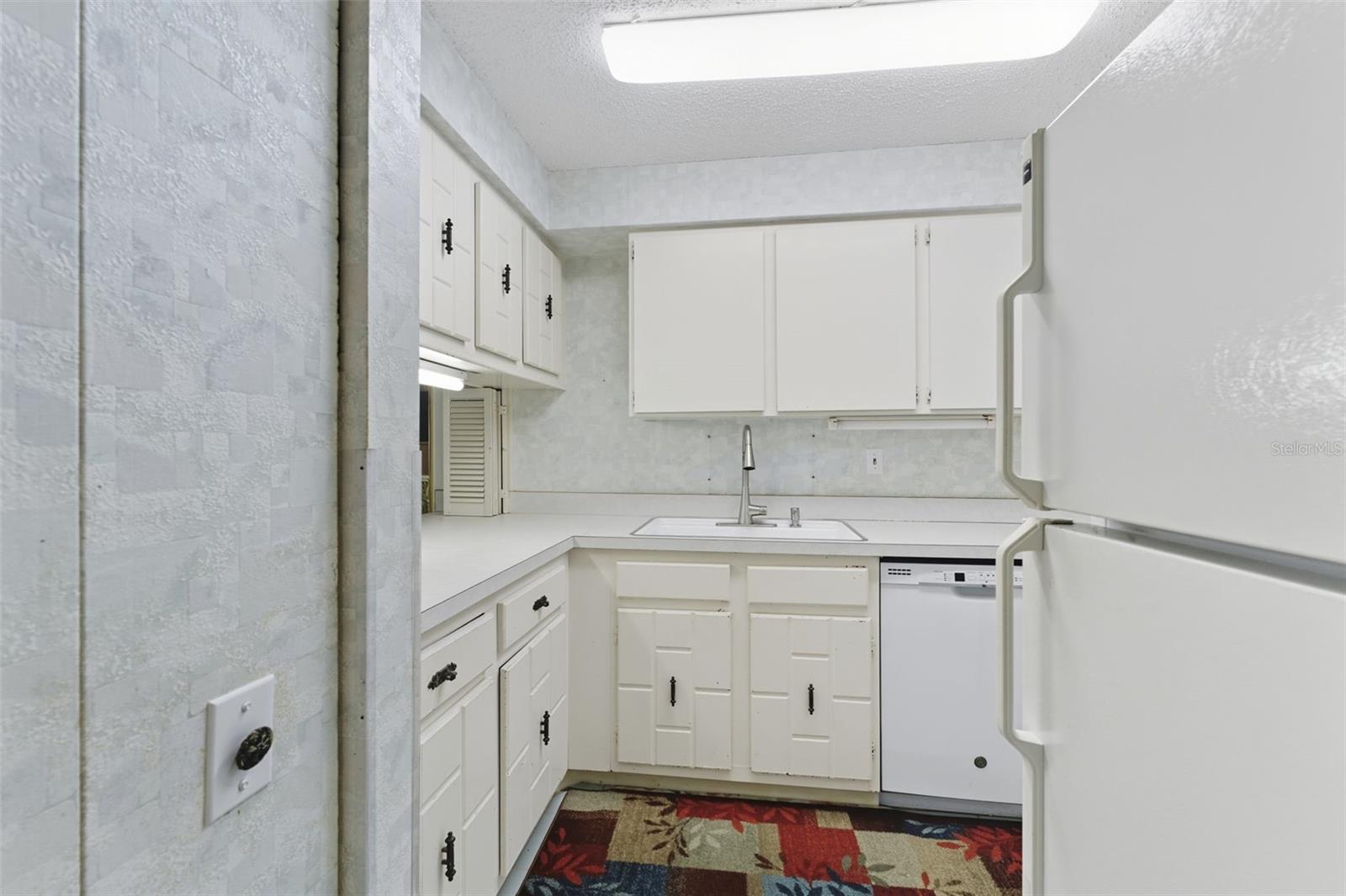 Image 11 of 25 For 22375 Edgewater Drive 217