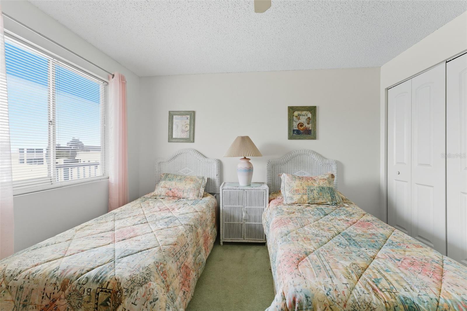 Image 17 of 25 For 22375 Edgewater Drive 217