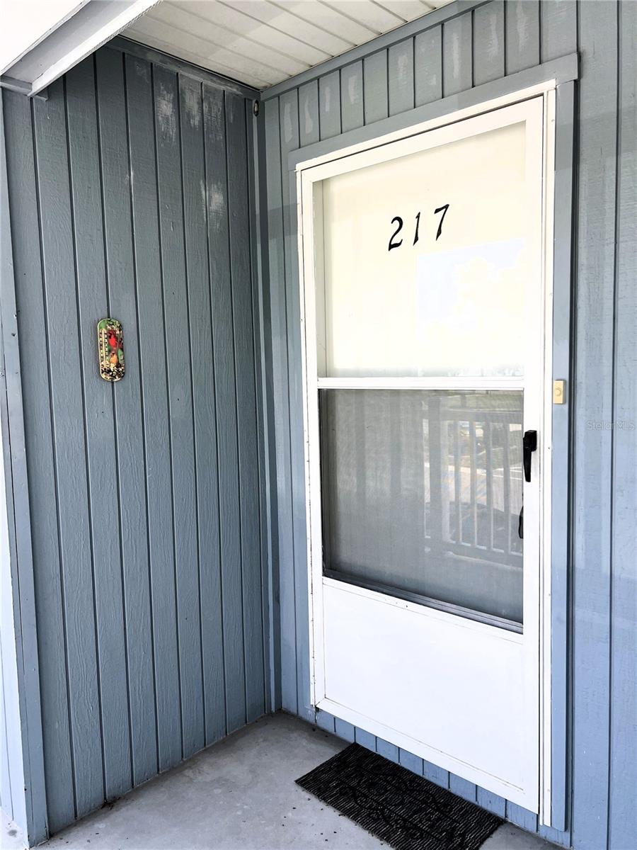 Image 23 of 25 For 22375 Edgewater Drive 217