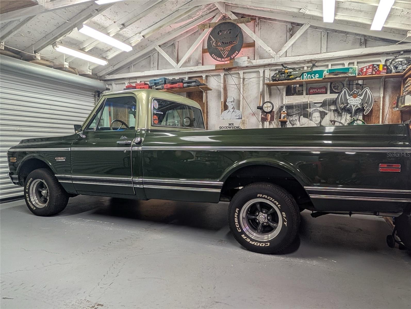 Image 10 of 42 For 5504 18th Avenue E