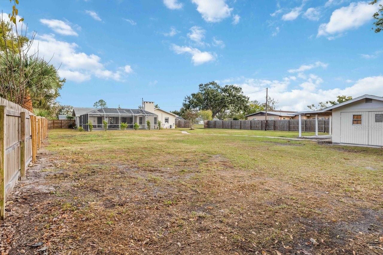 Image 37 of 42 For 5504 18th Avenue E