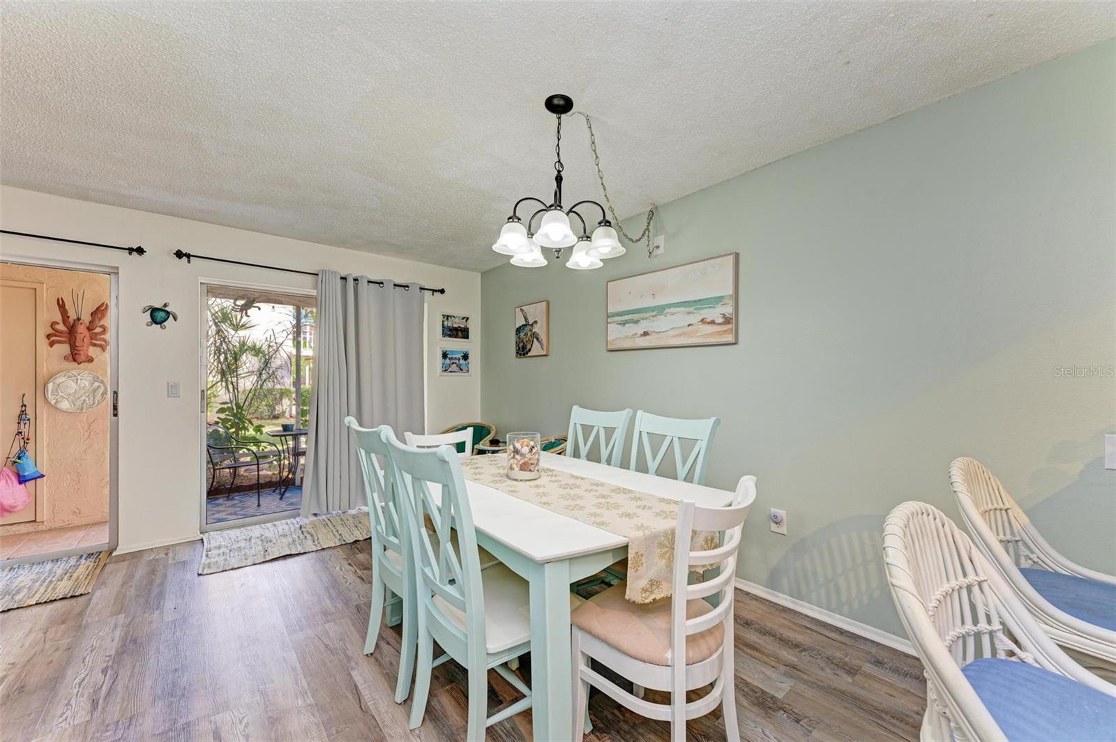 Image 11 of 36 For 6336 7th Avenue W 6336