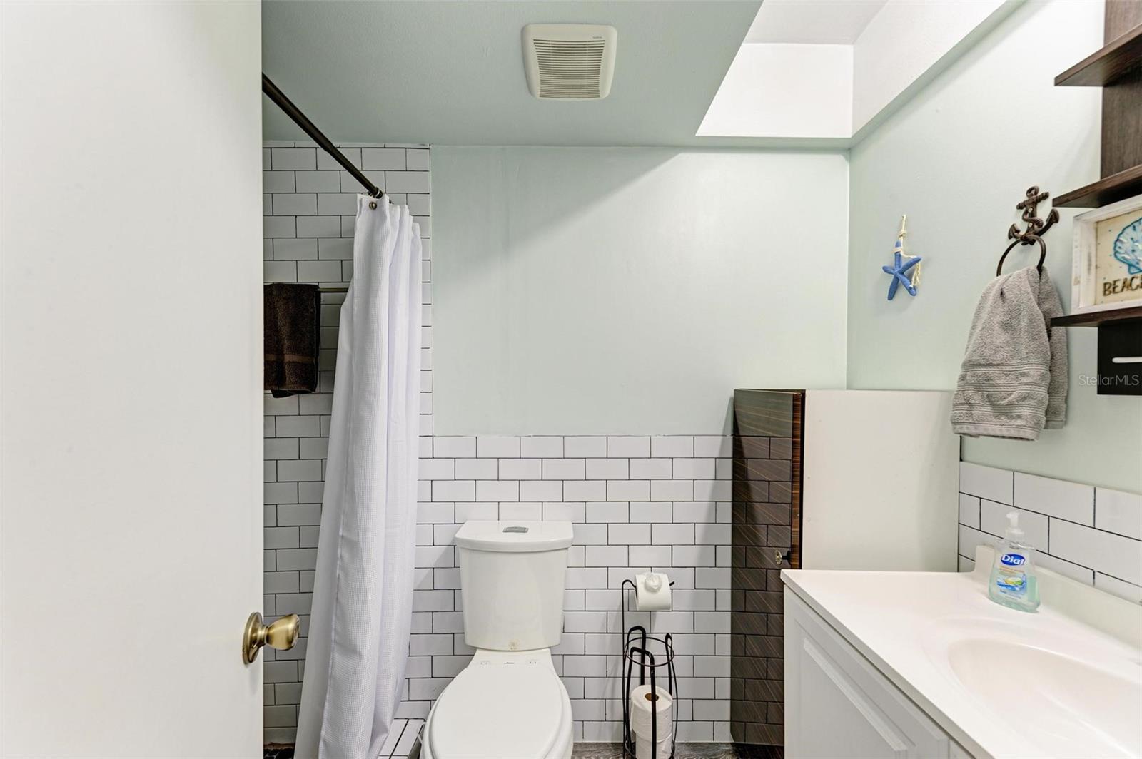 Image 19 of 36 For 6336 7th Avenue W 6336