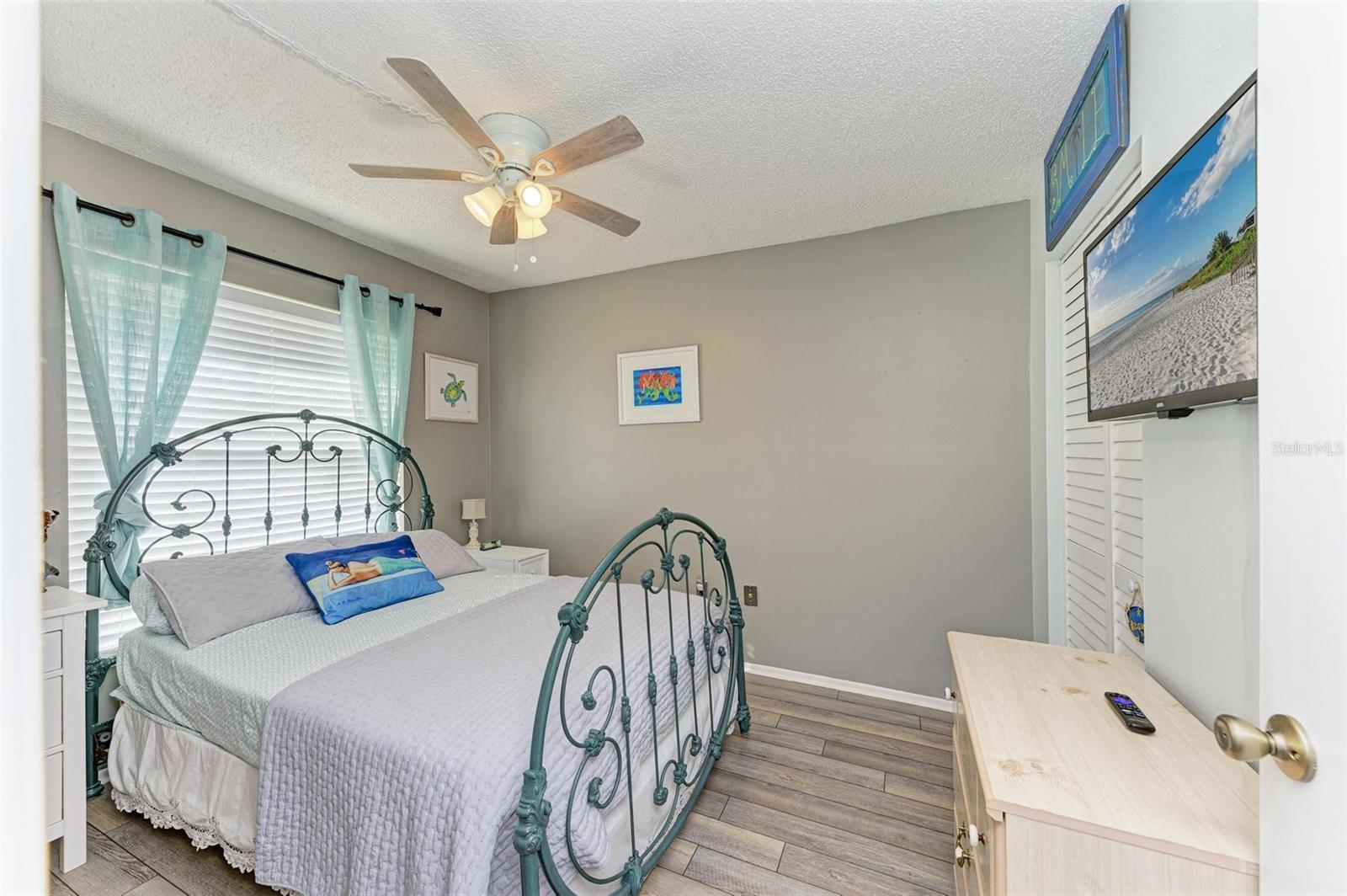 Image 22 of 36 For 6336 7th Avenue W 6336