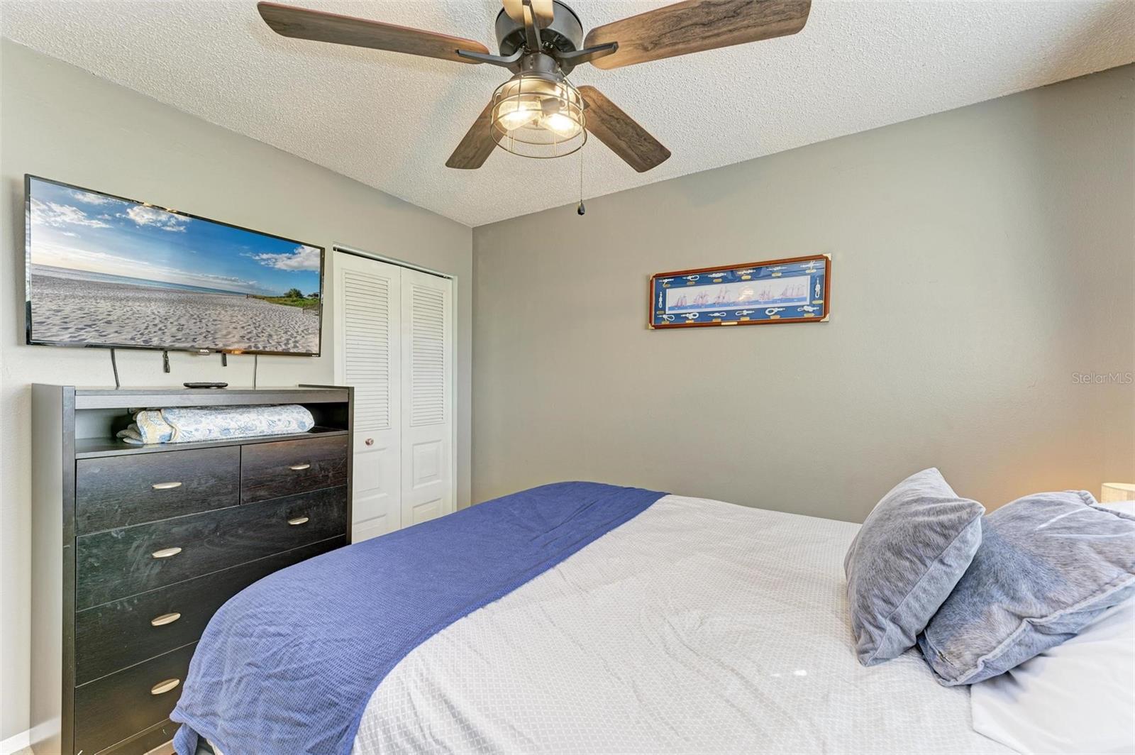 Image 26 of 36 For 6336 7th Avenue W 6336