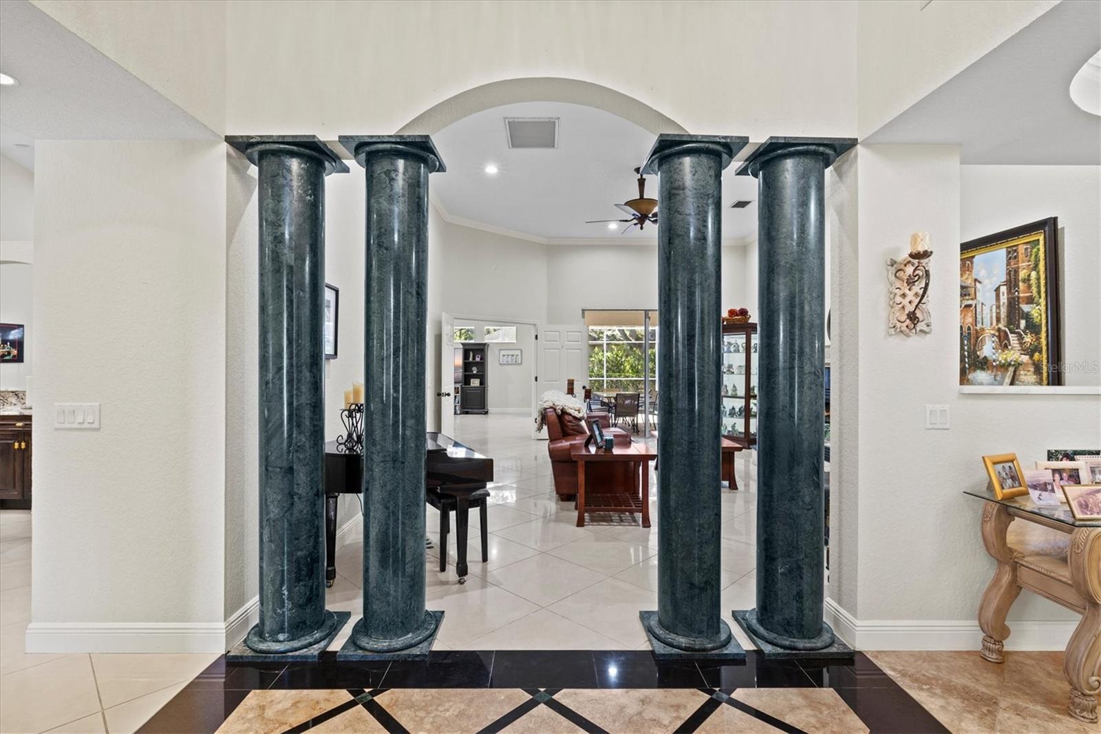 Image 10 of 83 For 1482 Kingsdown Drive