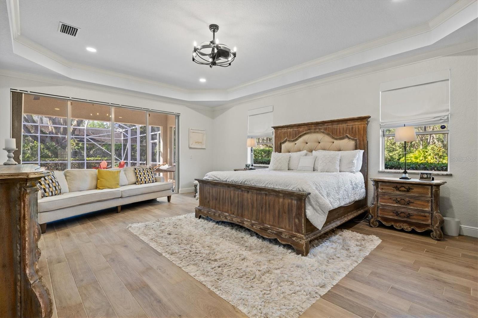 Image 12 of 83 For 1482 Kingsdown Drive