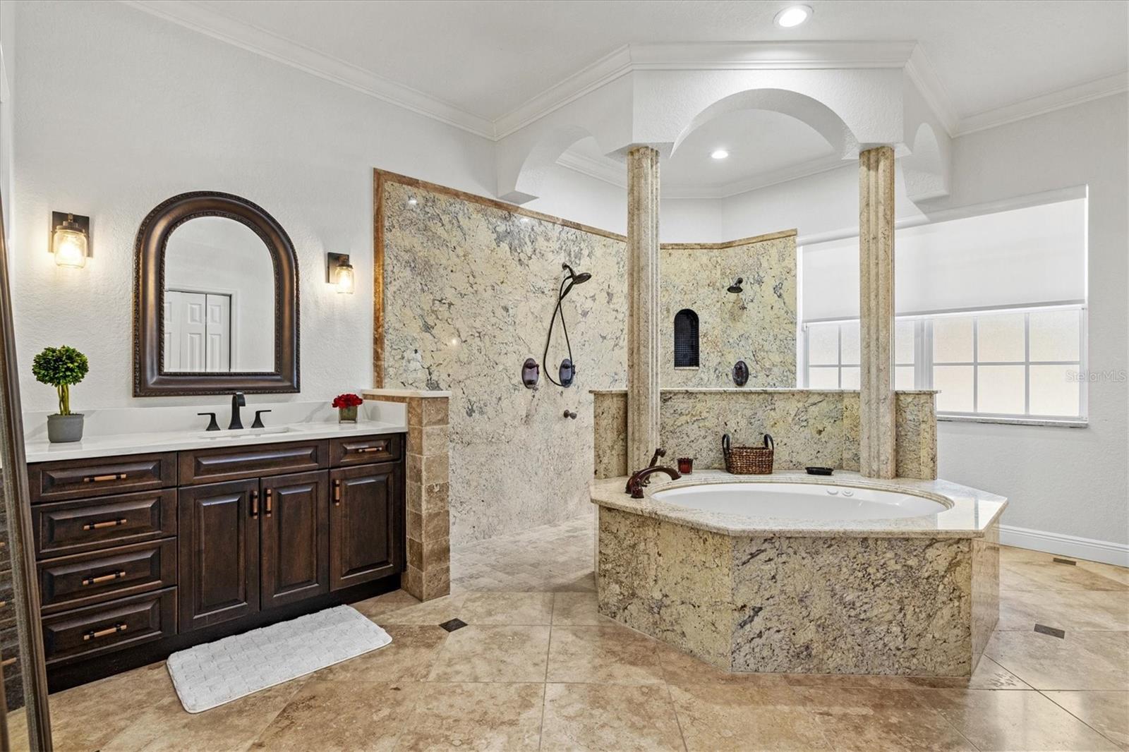 Image 15 of 83 For 1482 Kingsdown Drive