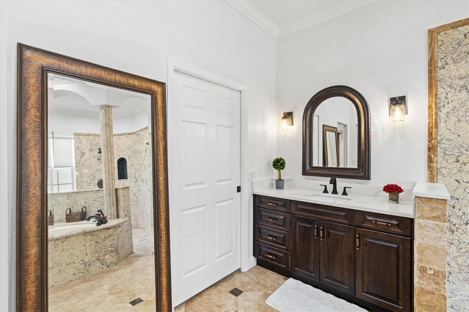 Image 18 of 83 For 1482 Kingsdown Drive