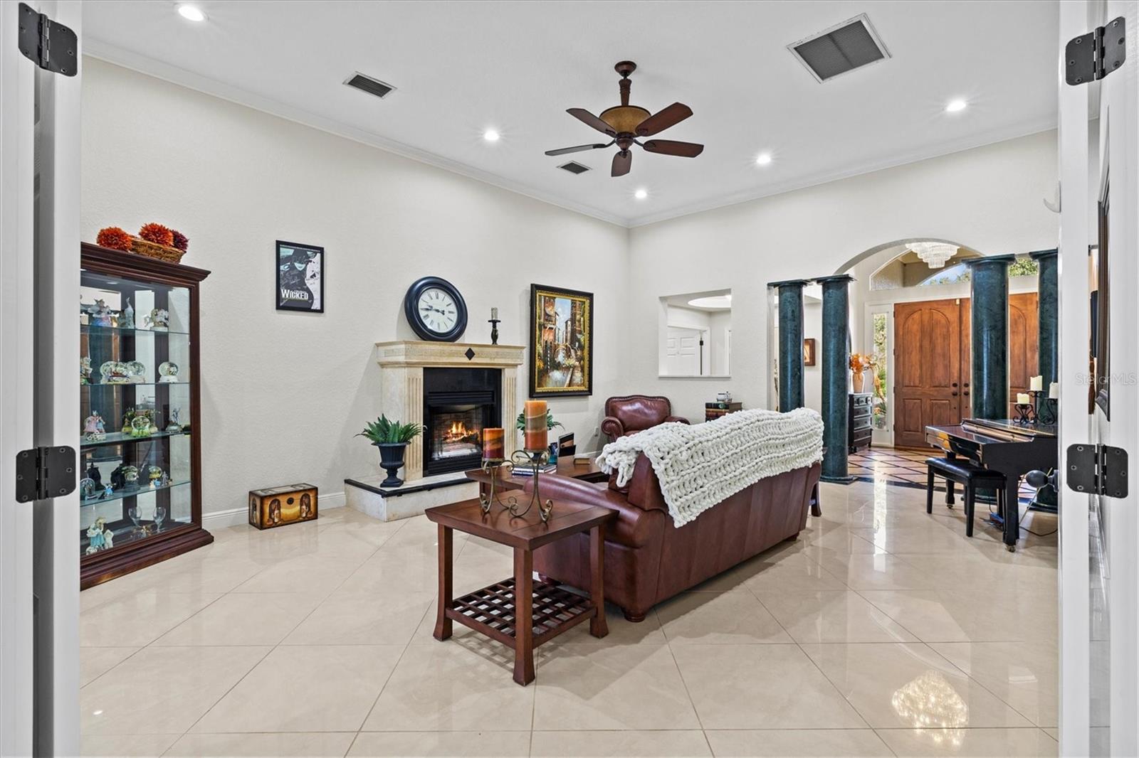 Image 20 of 83 For 1482 Kingsdown Drive