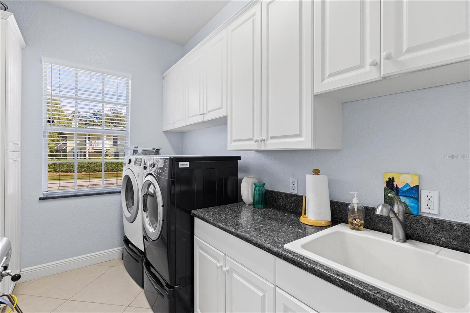 Image 32 of 83 For 1482 Kingsdown Drive