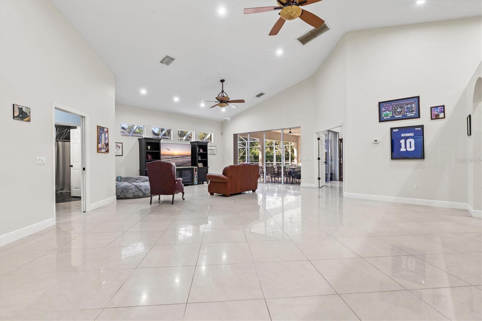 Image 36 of 83 For 1482 Kingsdown Drive