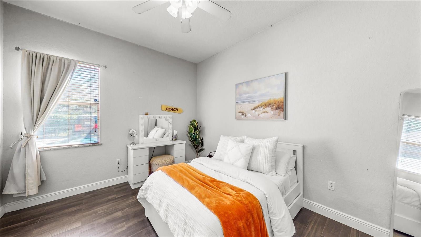 Image 43 of 83 For 1482 Kingsdown Drive