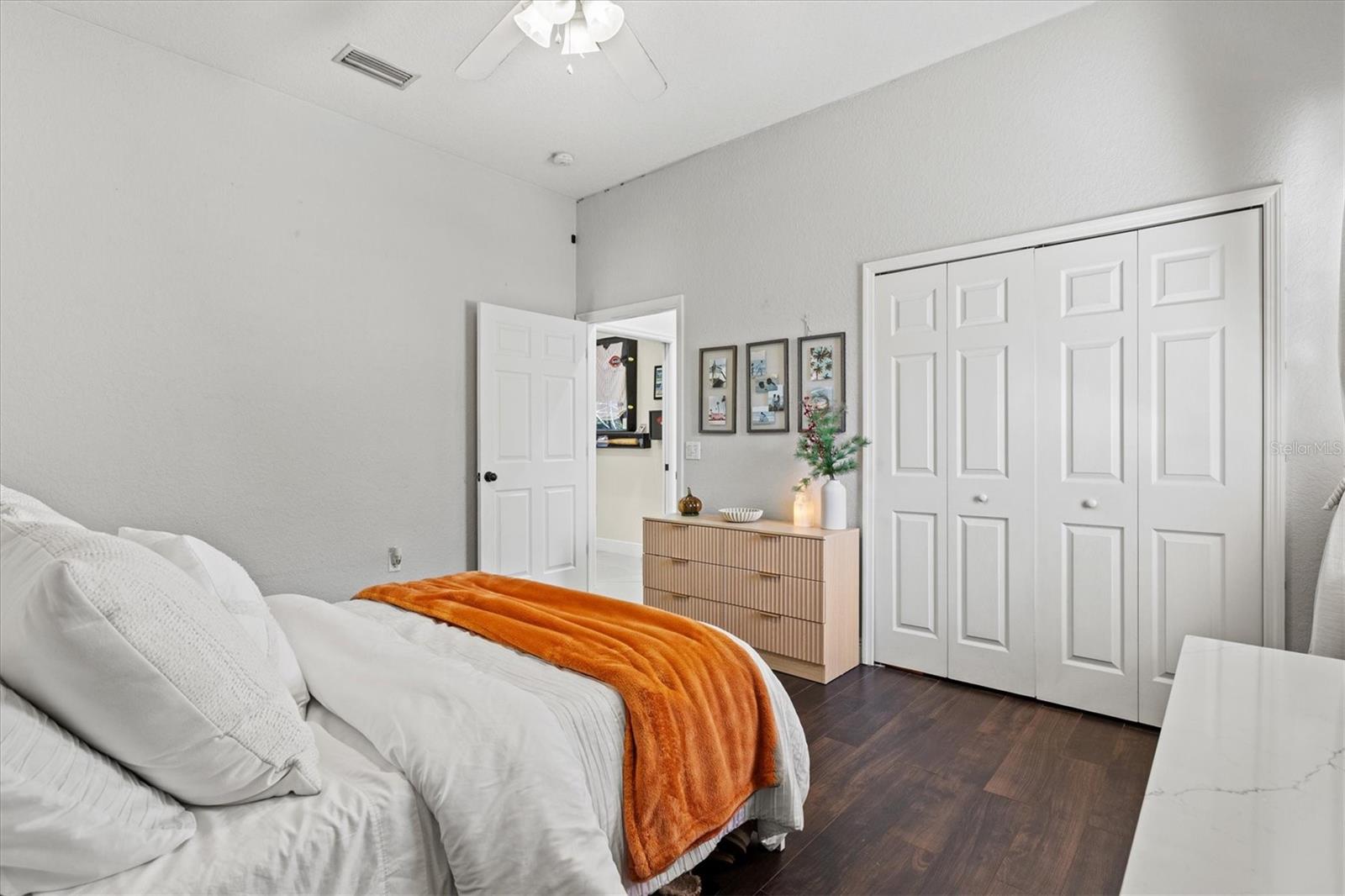 Image 44 of 83 For 1482 Kingsdown Drive