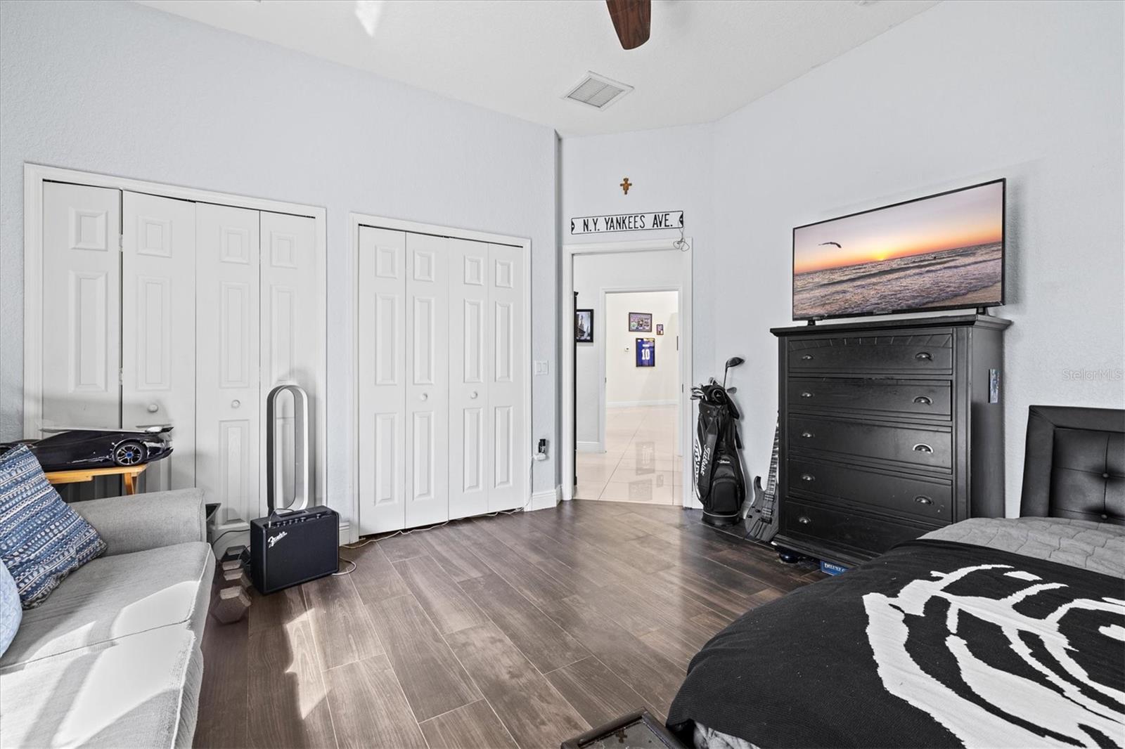 Image 50 of 83 For 1482 Kingsdown Drive