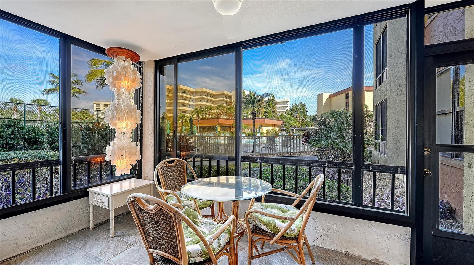 Image 11 of 79 For 8773 Midnight Pass Road 102g