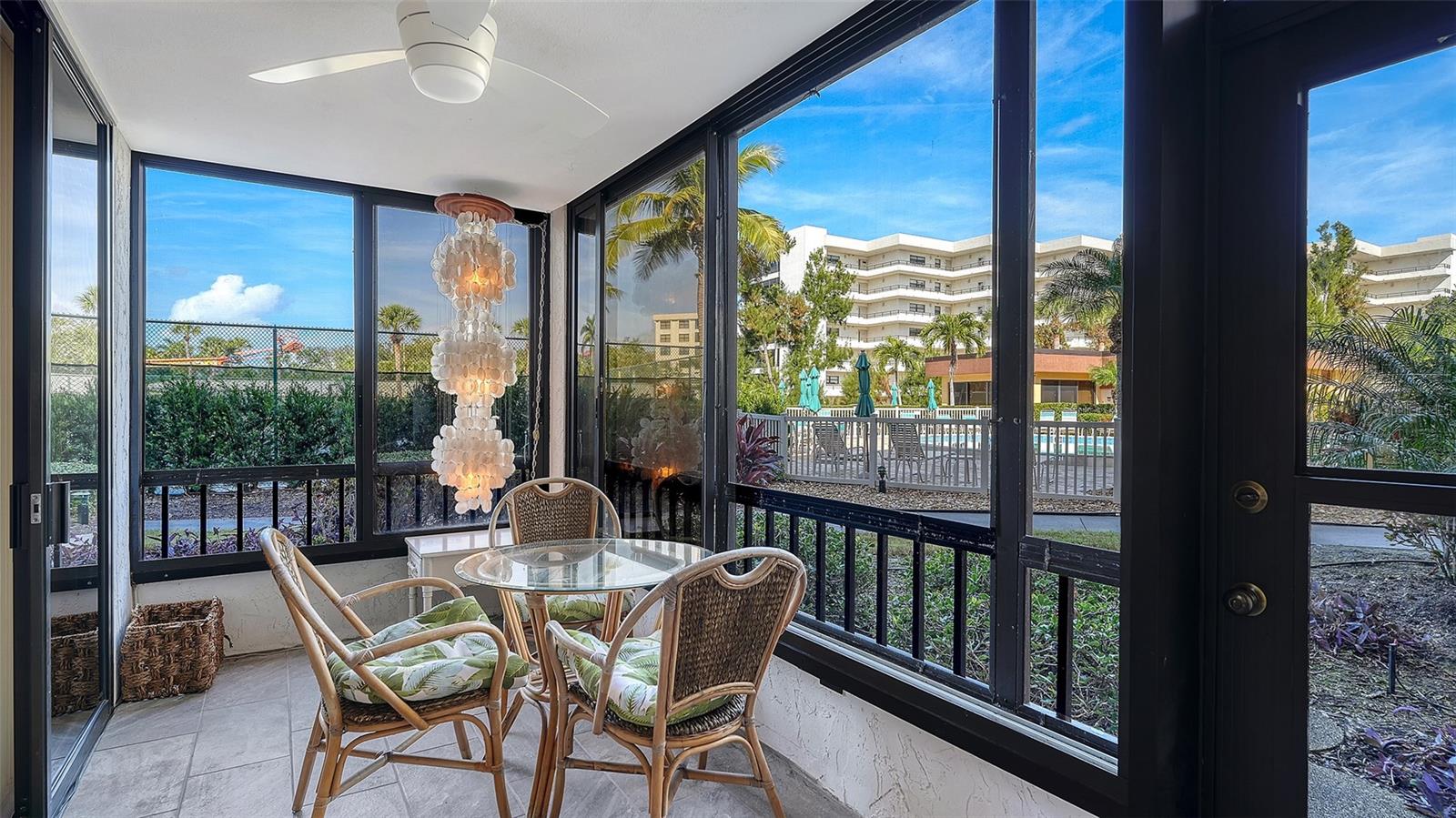 Image 12 of 79 For 8773 Midnight Pass Road 102g