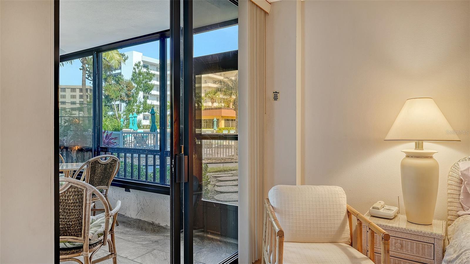 Image 25 of 79 For 8773 Midnight Pass Road 102g