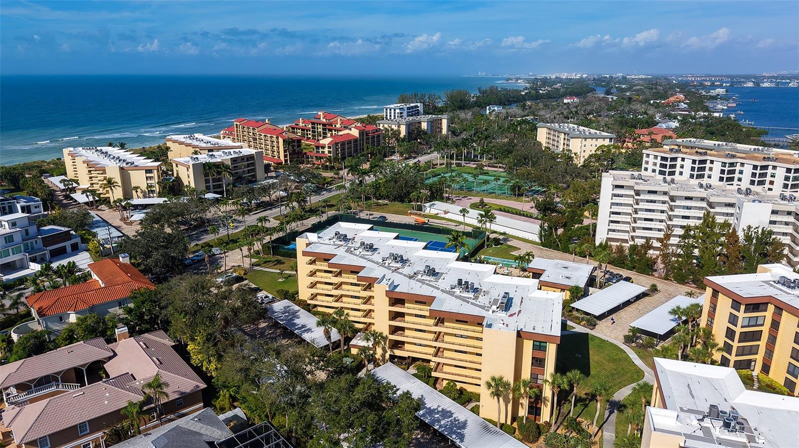 Image 41 of 79 For 8773 Midnight Pass Road 102g