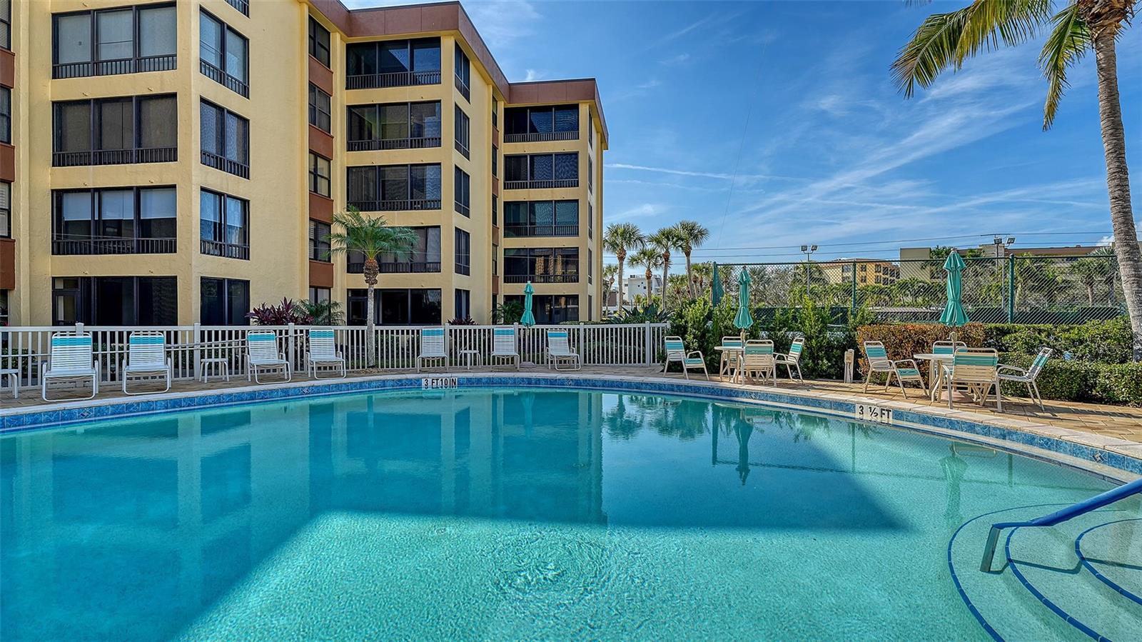 Image 50 of 79 For 8773 Midnight Pass Road 102g