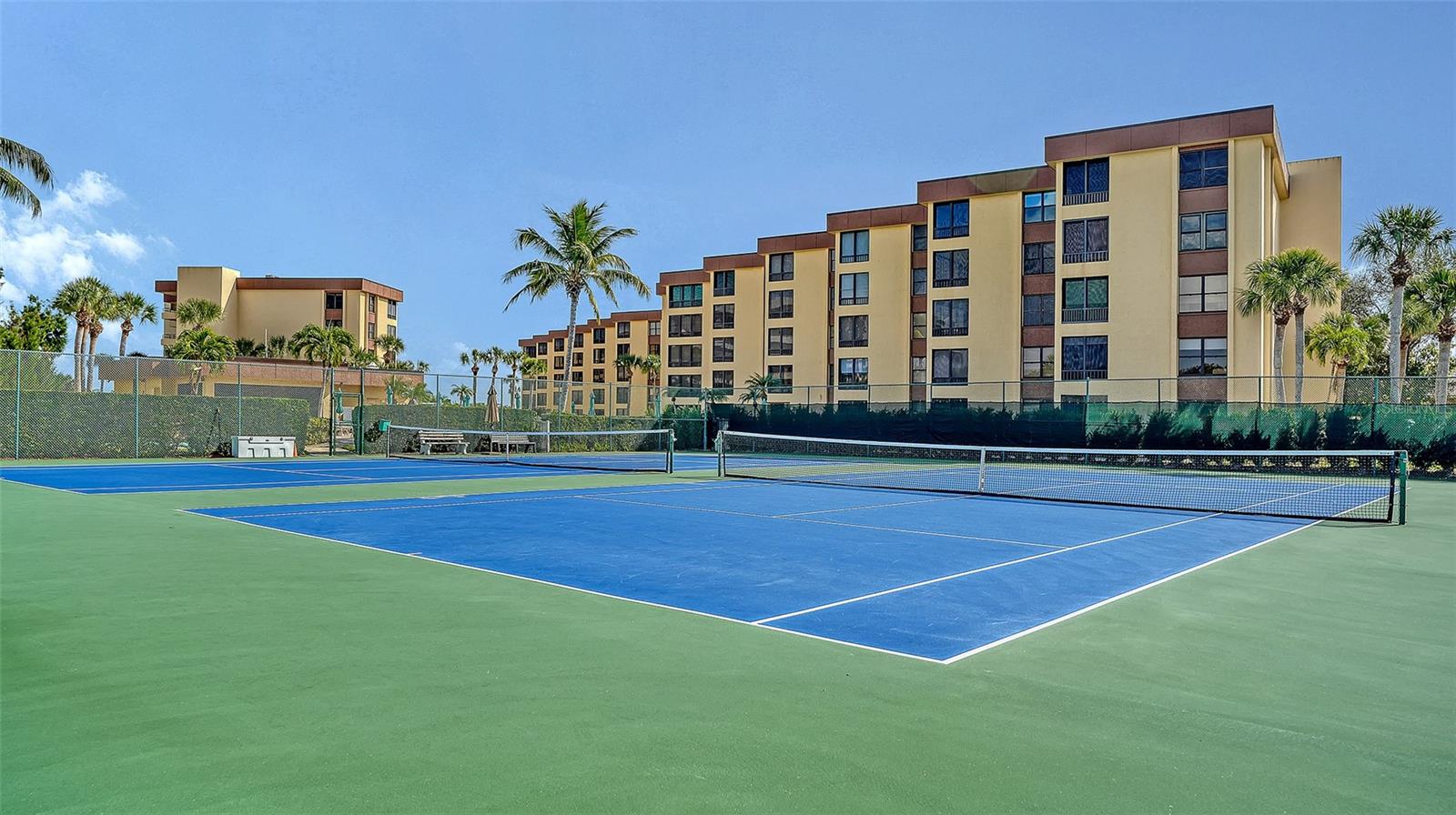 Image 55 of 79 For 8773 Midnight Pass Road 102g