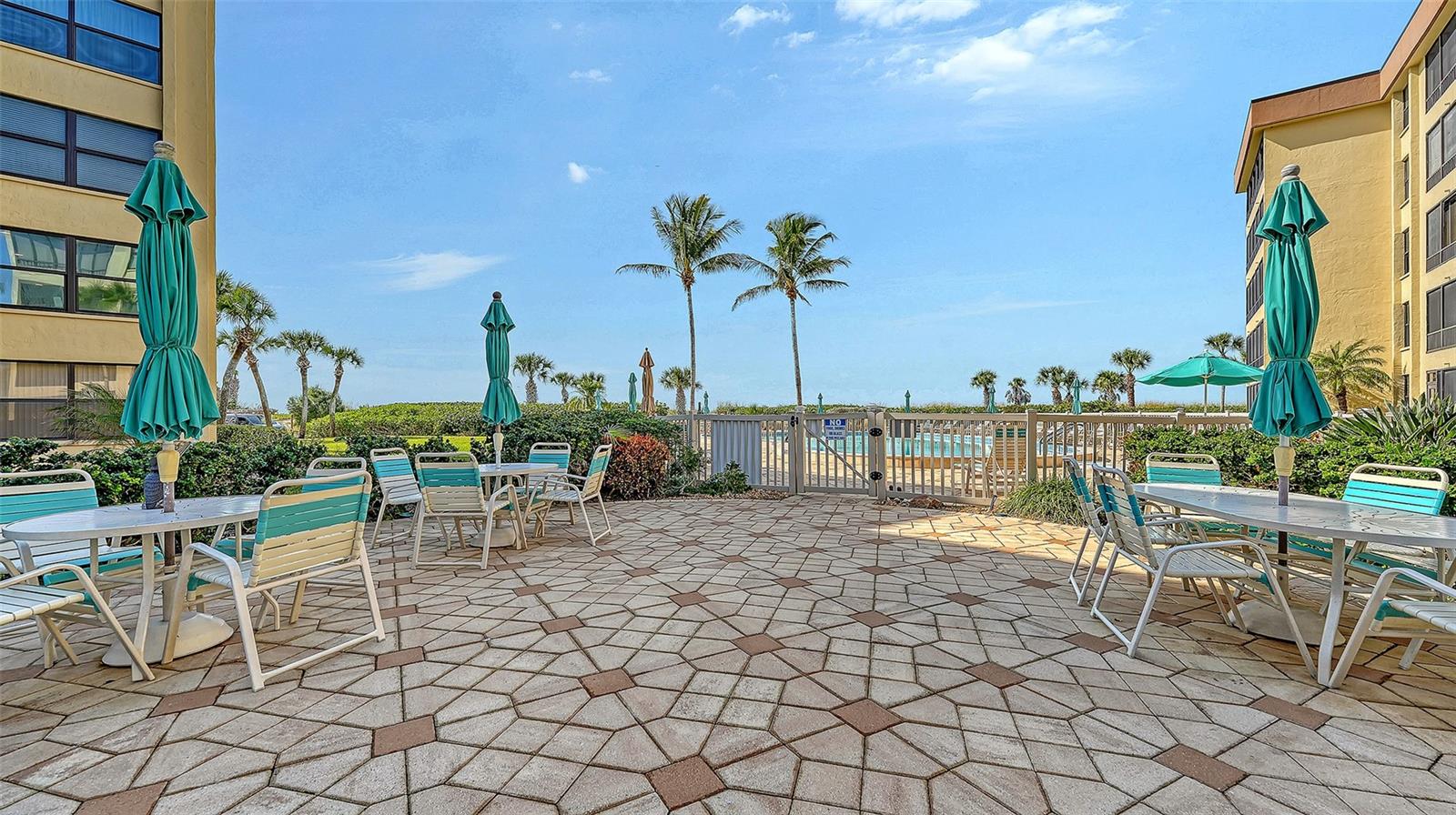 Image 57 of 79 For 8773 Midnight Pass Road 102g