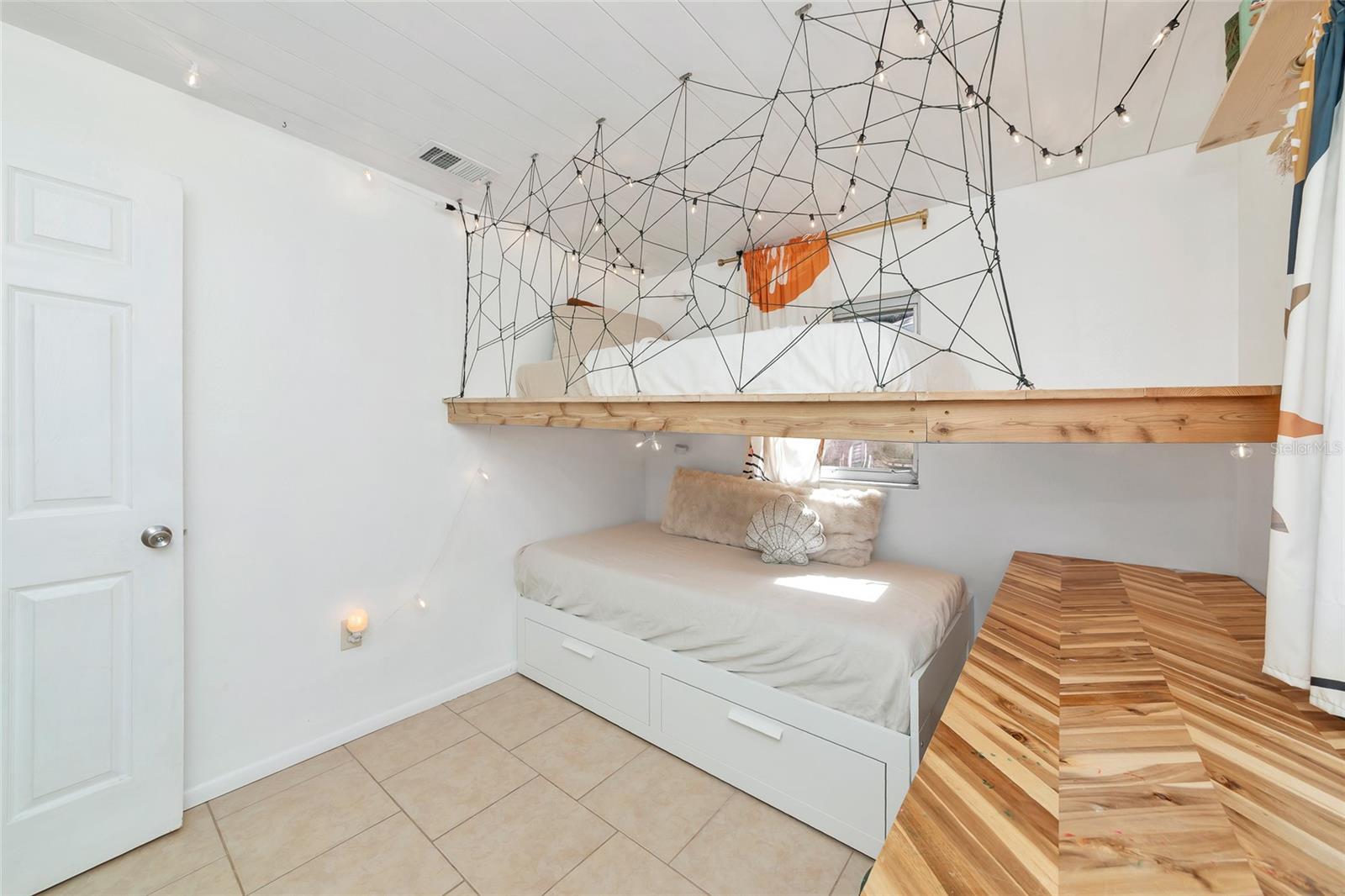 Image 24 of 61 For 2835 Williamsburg Street