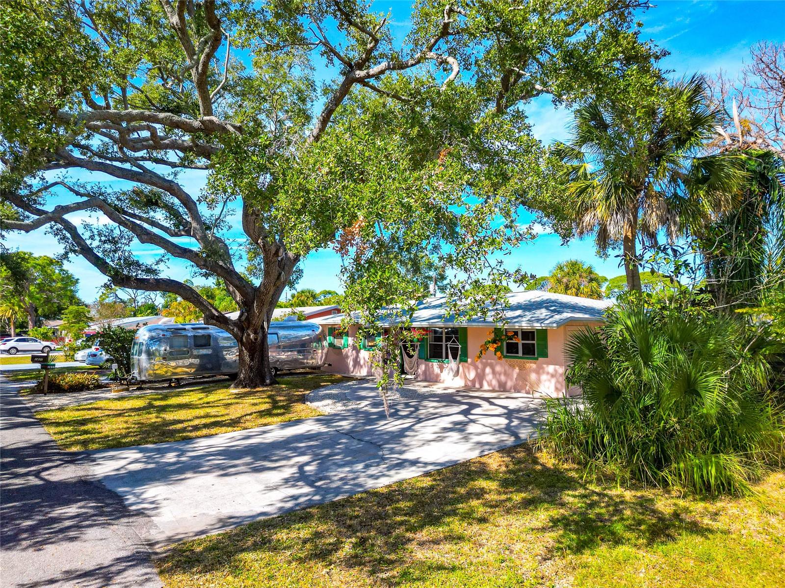 Image 53 of 61 For 2835 Williamsburg Street