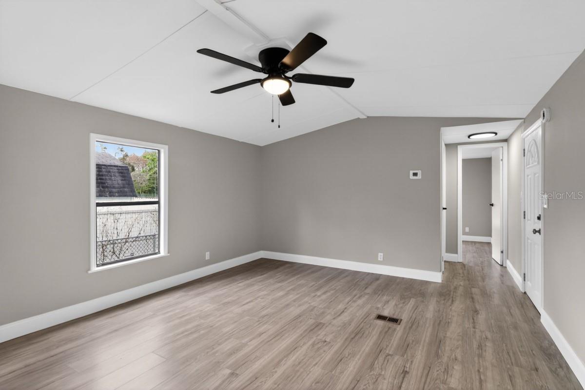 Image 10 of 11 For 9528 Xenia Street