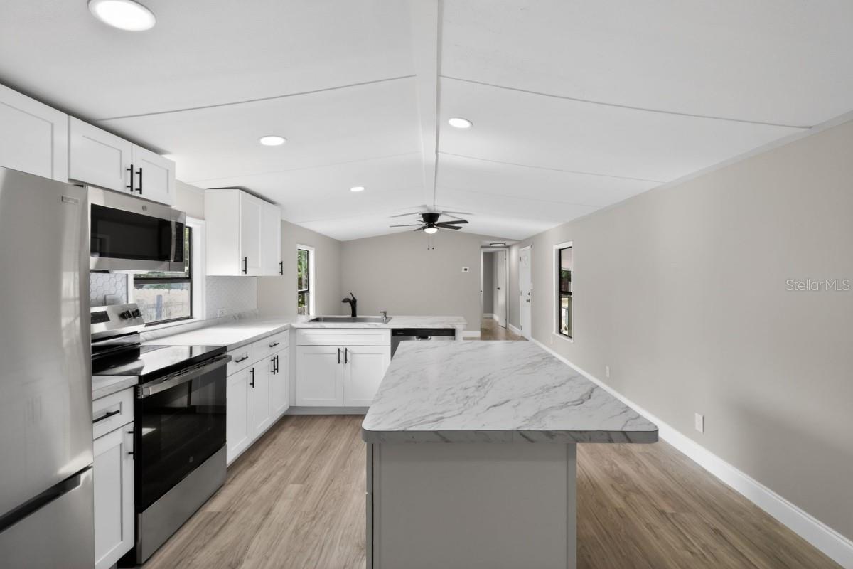 Image 2 of 11 For 9528 Xenia Street