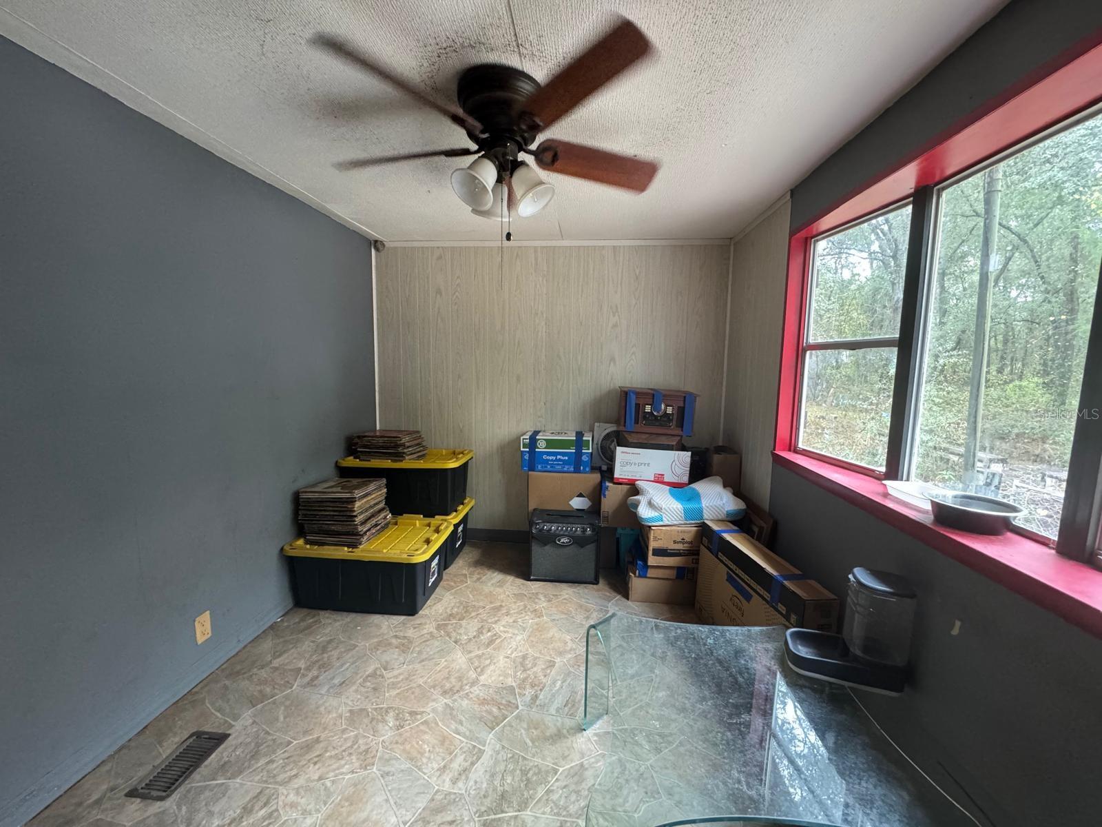 Image 12 of 18 For 11130 103rd Terrace